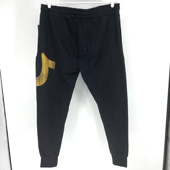 TRUE RELIGION NWT MEN’S JOGGER LOUNGE WEAR SWEAT PANTS CHARCOAL GRAY GOLD - Picture 2 of 5